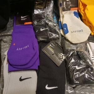 10 pr. Of soccer socks numerous colors